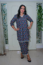 Dhoonki Black Paisley Printed Cotton Kurta Set - Handcrafted Sustainable Ethnic Wear for Women